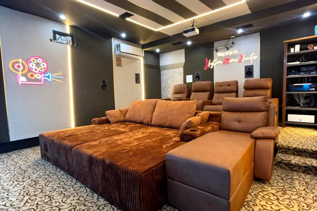 Elevate CinemaPod